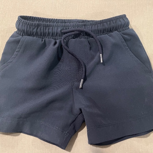 Shorts - Picture 1 of 2